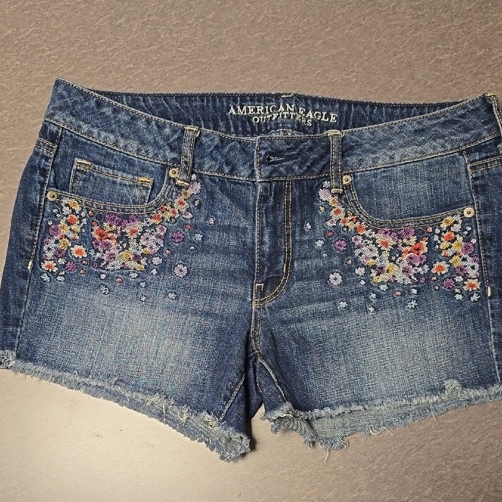 American Eagle Outfitters Blue Floral Jean Shorts